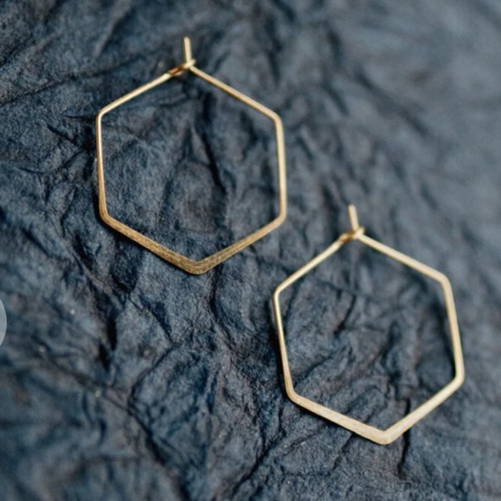 Hexagon hoops